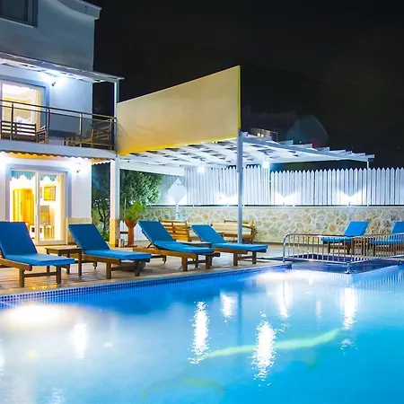 Akca * Kalkan